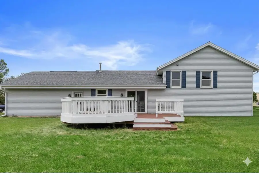 1128 Lake Park DRIVE, Pewaukee, WI 53072 - #3