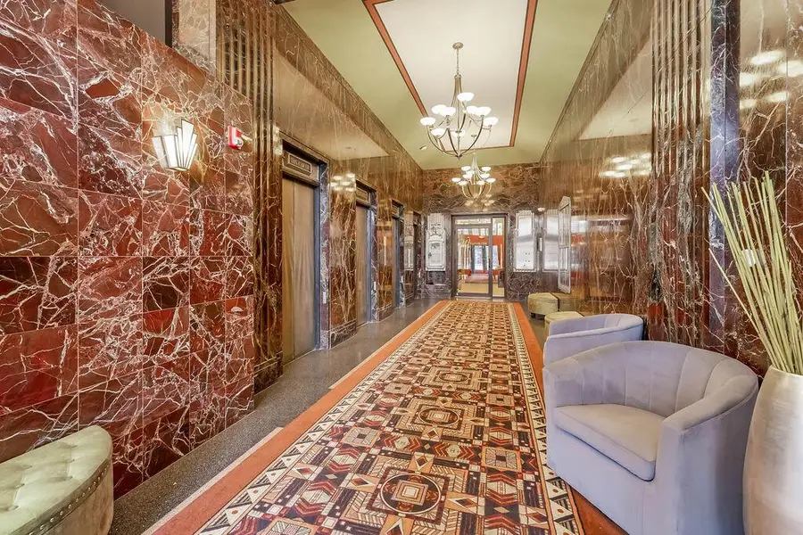 606 W Wisconsin AVENUE #1801, Milwaukee, WI 53203 - #3