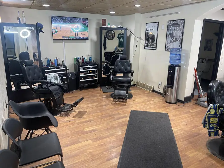 2340 S Kinnickinnic AVENUE, Milwaukee, WI 53207 - #3