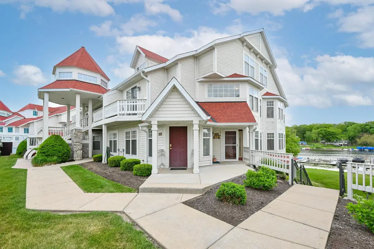 2126 Landings LANE, Delavan, WI 53115 - #1