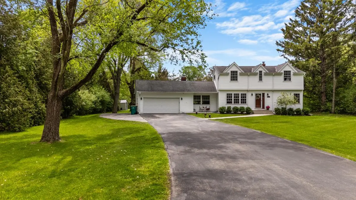 1627 W Fiesta LANE, Mequon, WI 53092 - #1