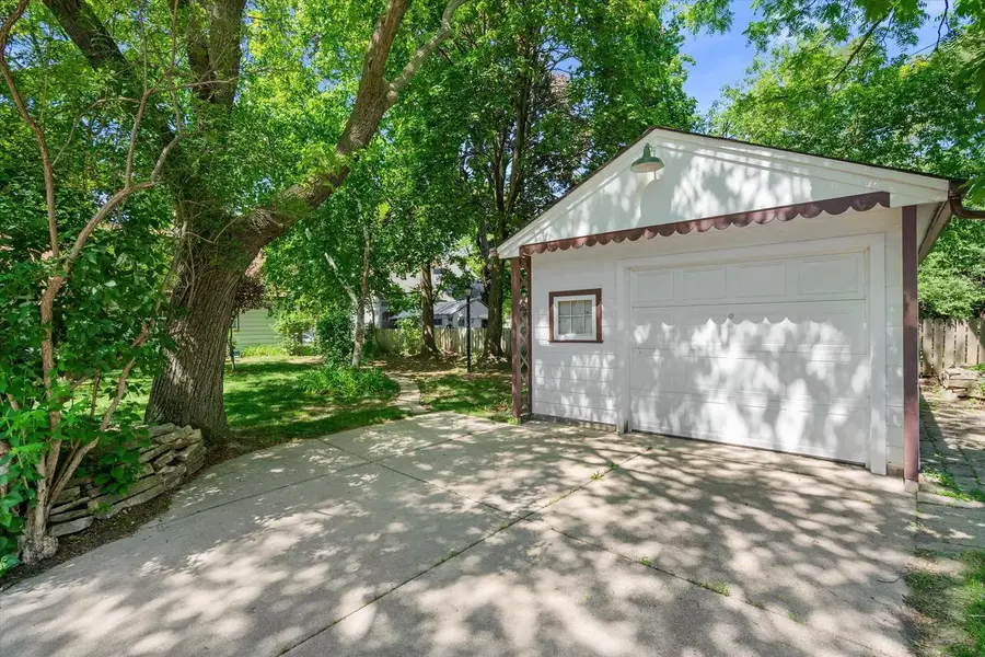 8125 W Dixon STREET, Milwaukee, WI 53214 - #3