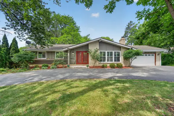 3745 Pilgrim ROAD, Brookfield, WI 53005
