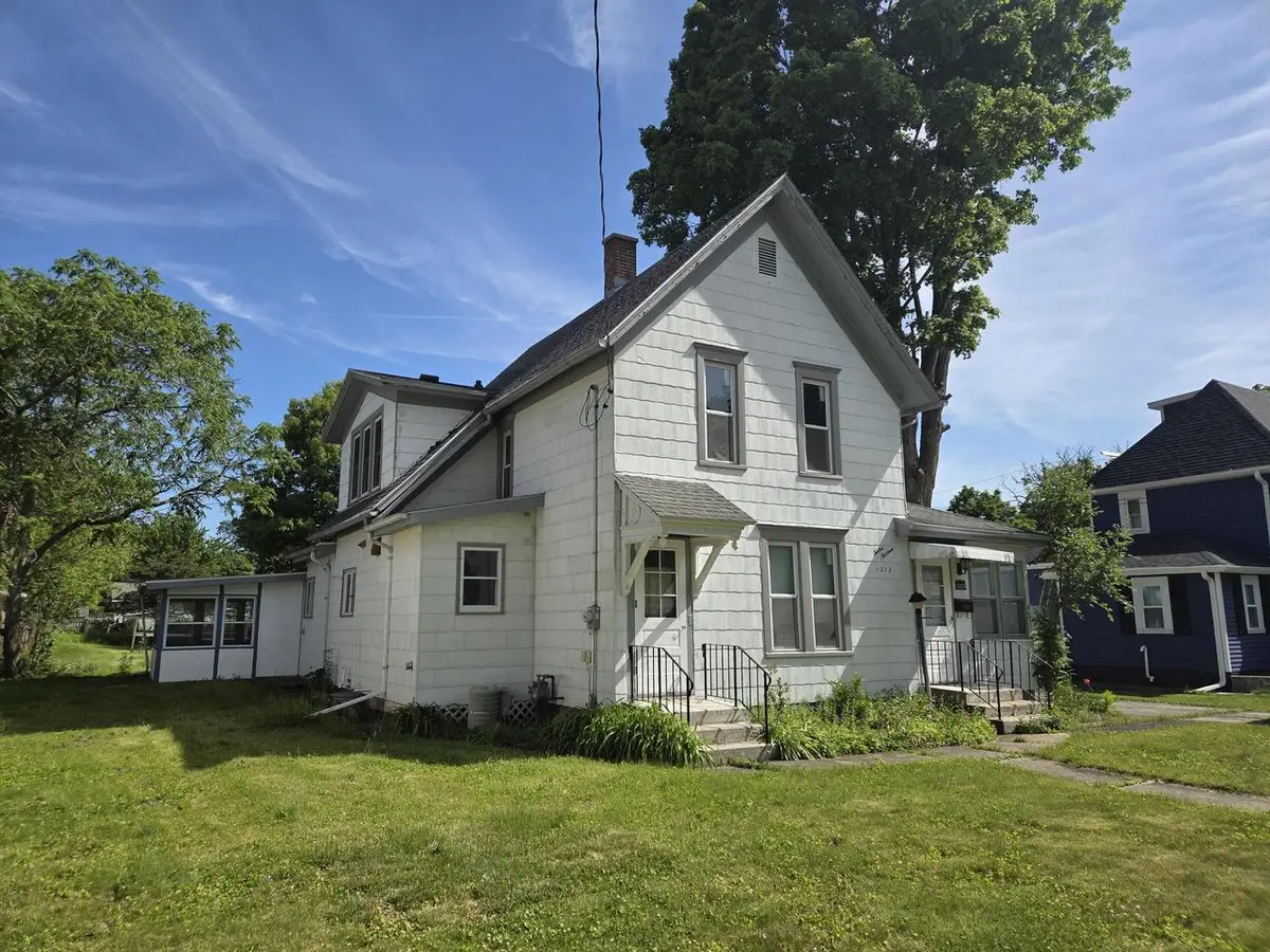 1213 Dodge STREET, Lake Geneva, WI 53147 - #1