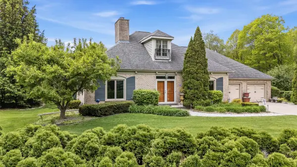 4405 Honeywood LANE, Jackson, WI 53037