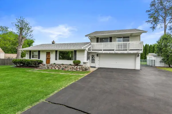 21190 Watertown ROAD, Waukesha, WI 53186