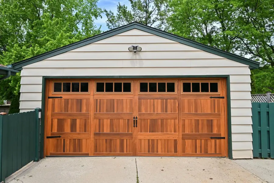 2214 Hughes LANE, Waukesha, WI 53188 - #3