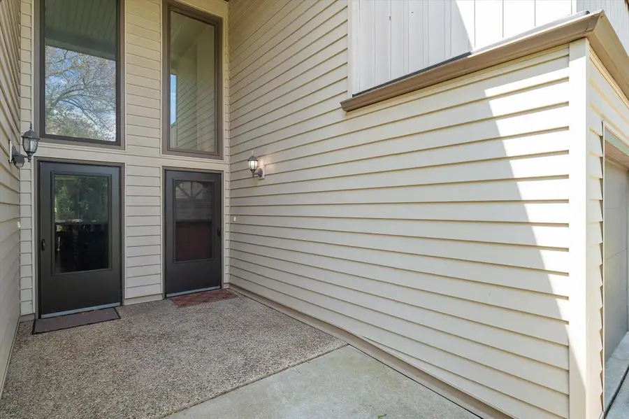 972 Valentine ROAD, Oconomowoc, WI 53066 - #2