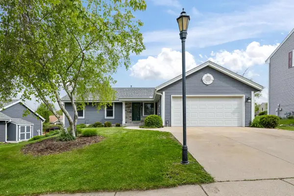 2722 Field DRIVE, Waukesha, WI 53188