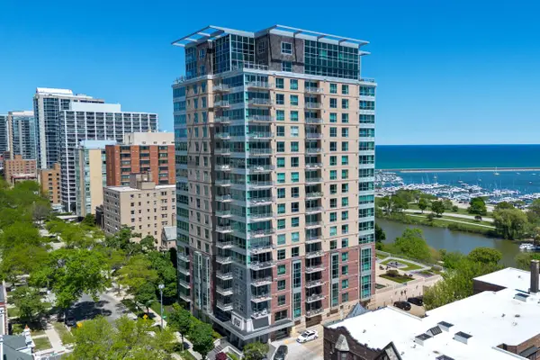 1522 N Prospect AVENUE #1704, Milwaukee, WI 53202