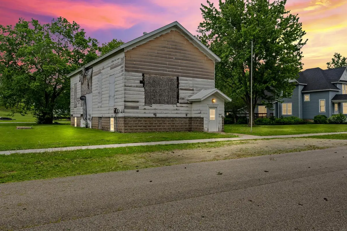 24372 4th STREET, Trempealeau, WI 54661 - #1