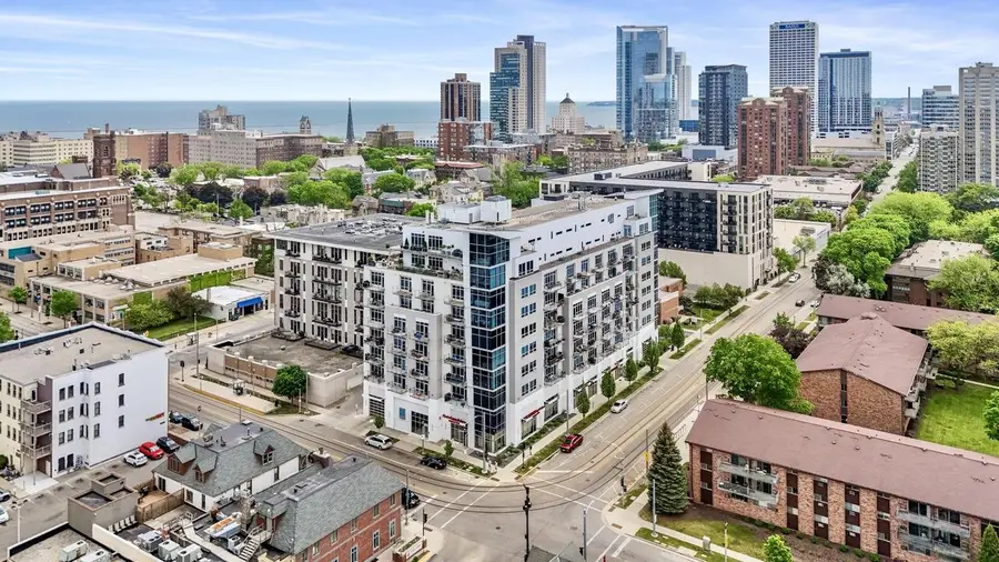 601 E Ogden AVENUE #405, Milwaukee, WI 53202 - #2