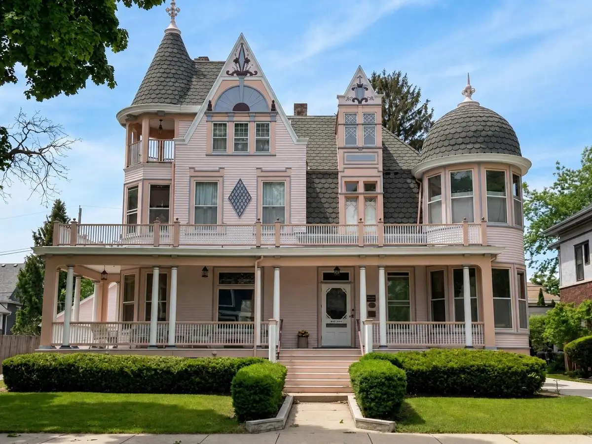 1520 College AVENUE, Racine, WI 53403 - #1