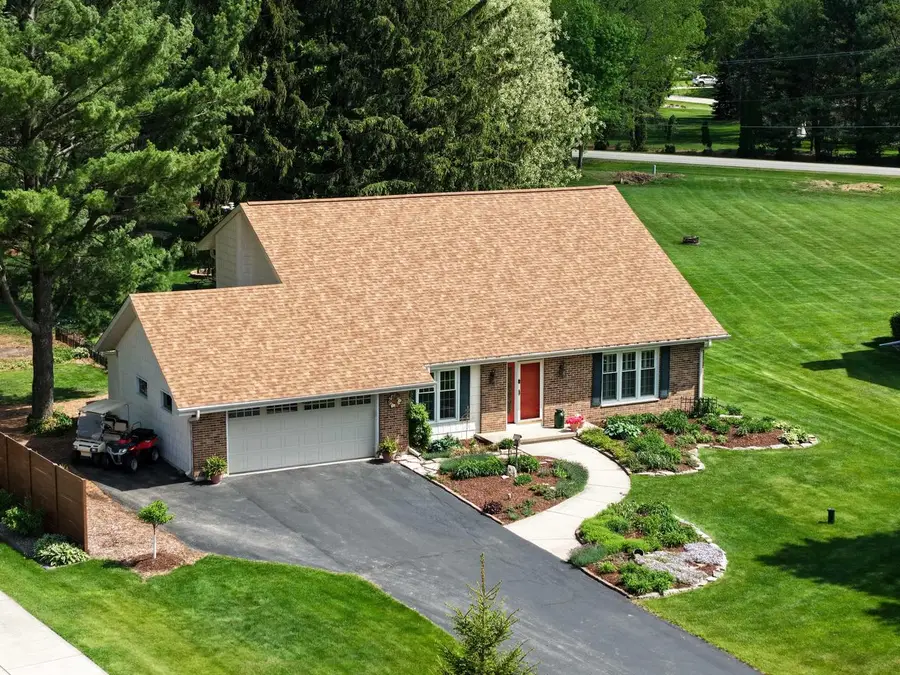 W356N6054 Anchor COURT, Oconomowoc, WI 53066 - #2