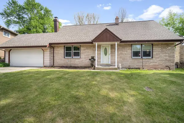 1666 Dellwood COURT, Grafton, WI 53024