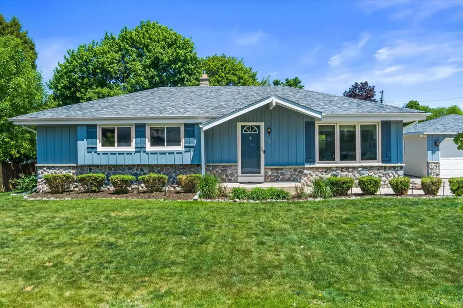 110 Highland DRIVE, Grafton, WI 53024 - #3