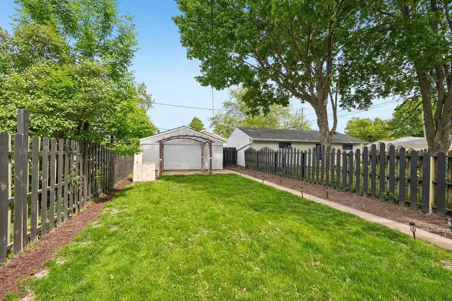 2822 S Burrell STREET, Milwaukee, WI 53207 - #3
