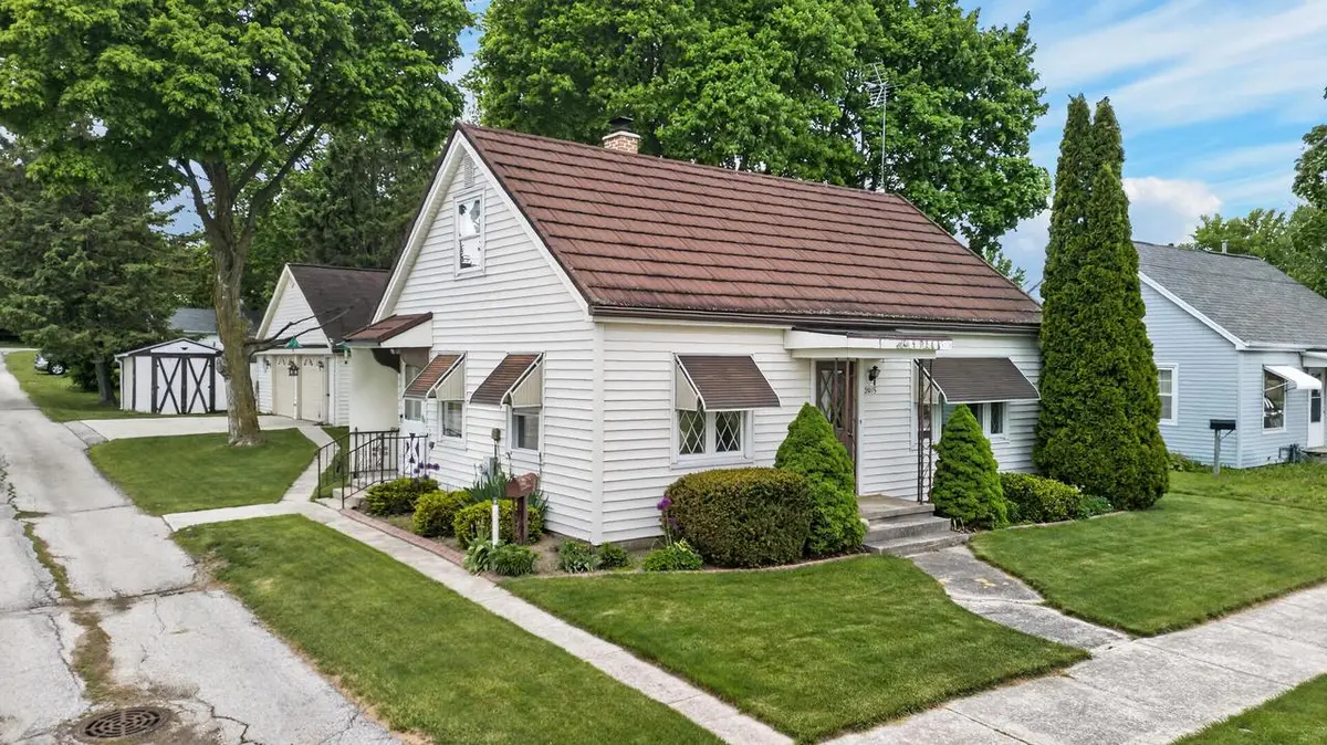 2015 Van Buren STREET, New Holstein, WI 53061 - #1