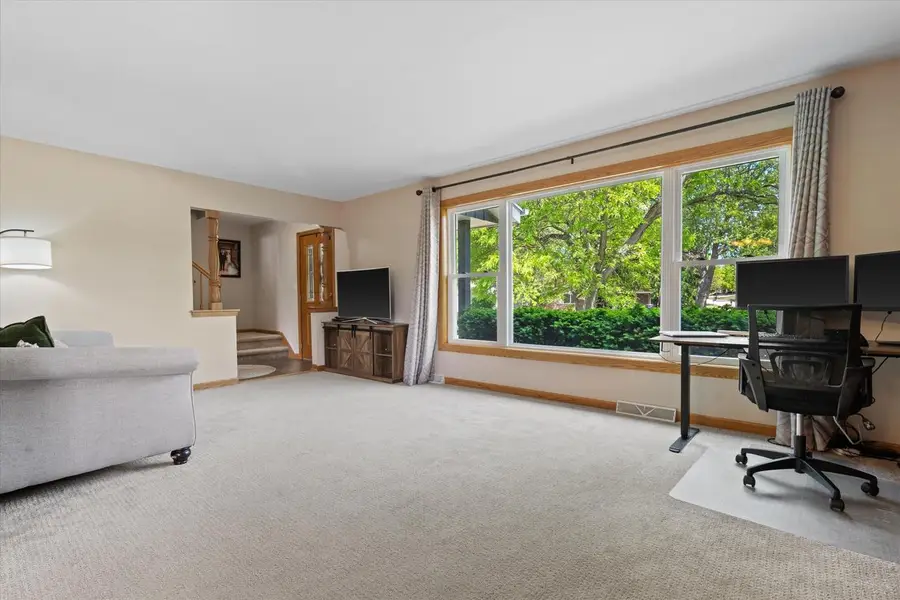 12455 W Ohio DRIVE, New Berlin, WI 53151 - #3