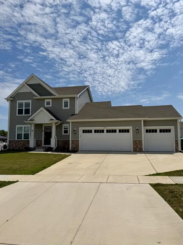 1933 Cheshire DRIVE, Union Grove, WI 53182