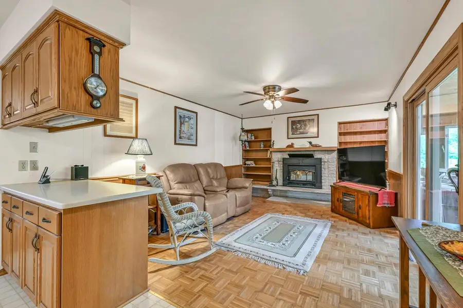 N69W29463 River Front DRIVE, Hartland, WI 53029 - #3