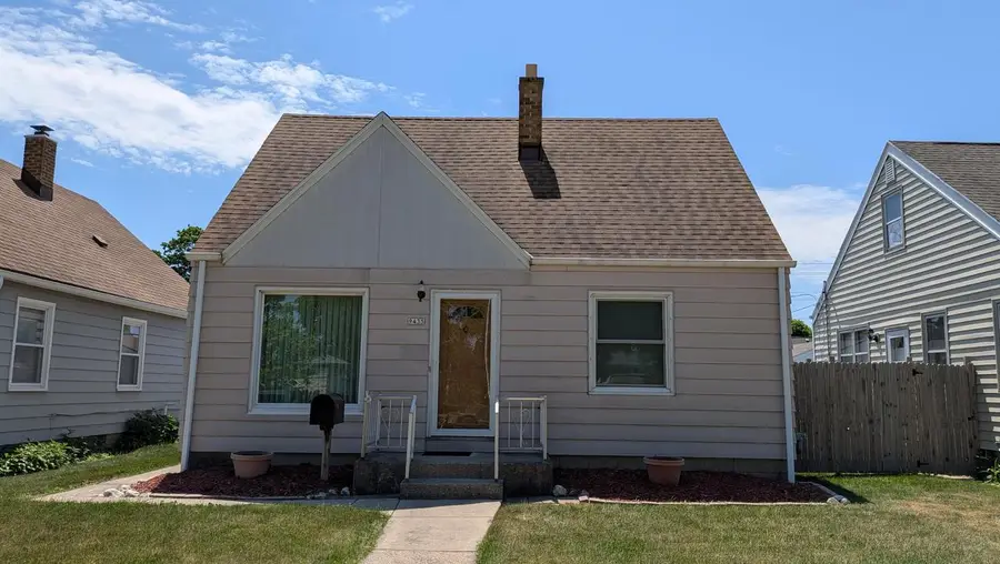 9435 W Lisbon AVENUE, Milwaukee, WI 53222 - #2