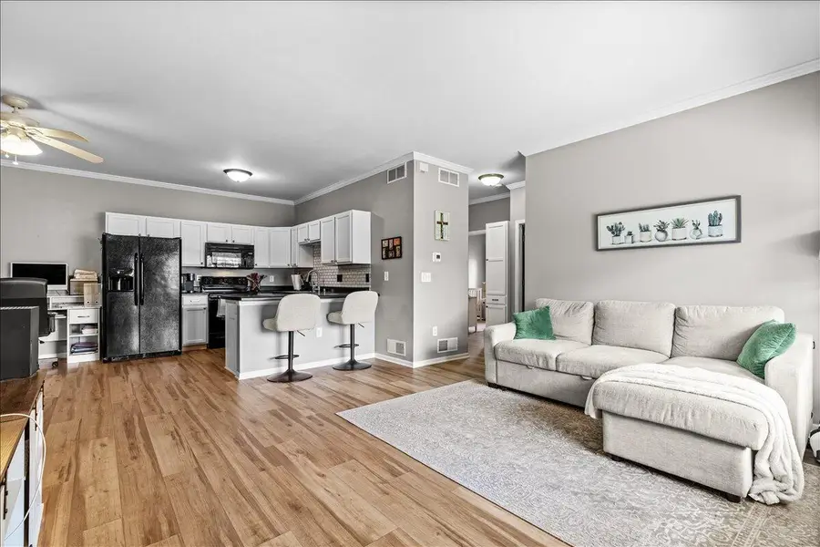 6924 S Rolling Meadows COURT, Oak Creek, WI 53154 - #2