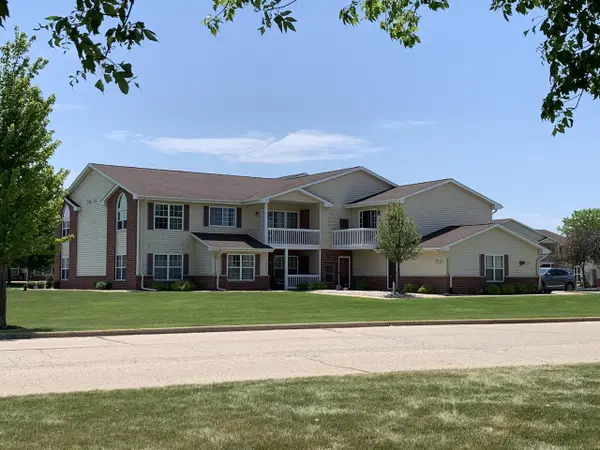 25111 87th STREET #9-3, Salem, WI 53168