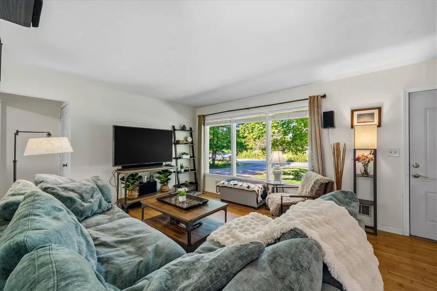 7035 N Rockledge AVENUE, Glendale, WI 53209 - #3