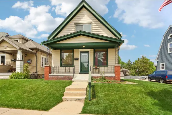 3866 E Armour AVENUE E, Cudahy, WI 53110