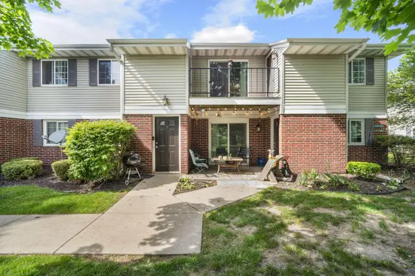 N110W16973 Ashbury CIRCLE #7, Germantown, WI 53022