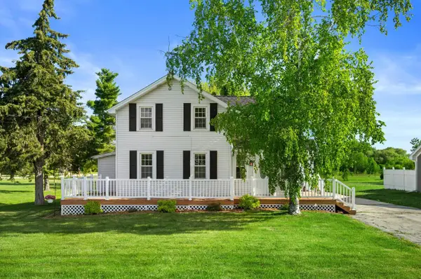 808 E Fitzsimmons ROAD, Oak Creek, WI 53154