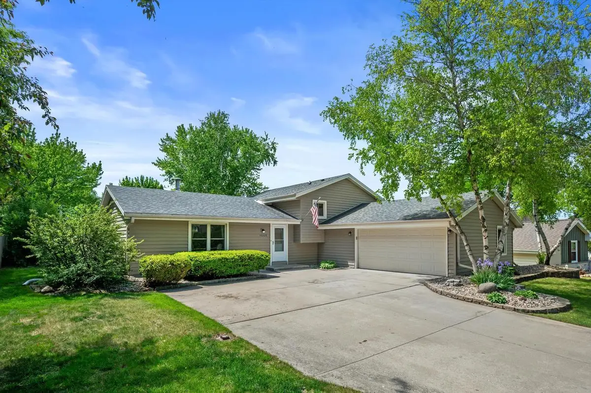 16005 W Allison DRIVE, New Berlin, WI 53151 - #1
