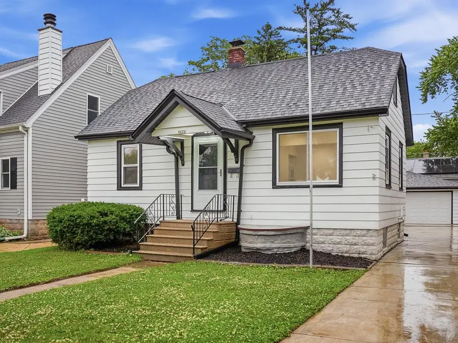 4626 N River Park BOULEVARD, Milwaukee, WI 53209 - #2