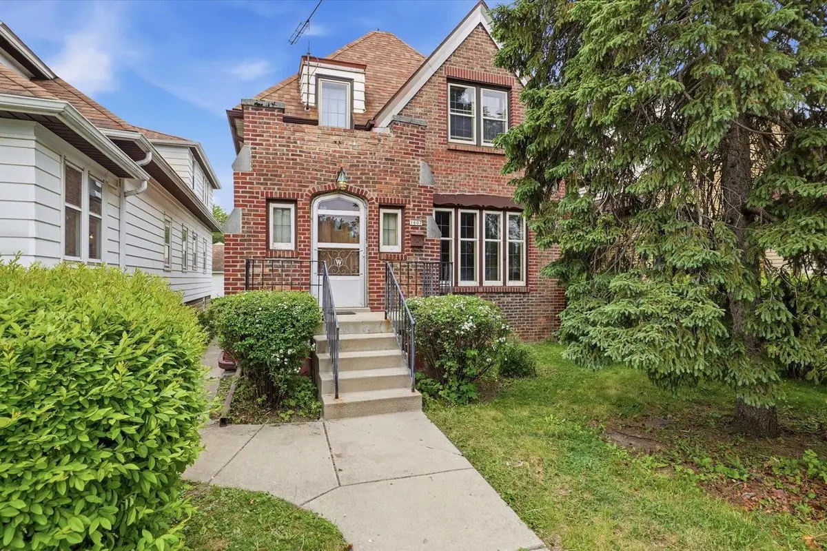 1607 S 55th STREET, West Milwaukee, WI 53214 - #1