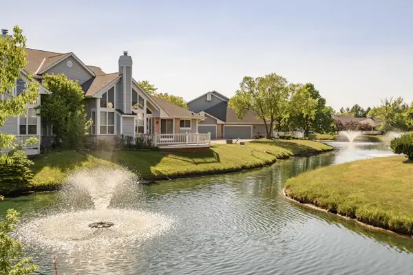 14142 W Waters WAY, New Berlin, WI 53151