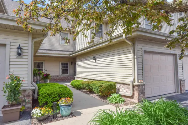 1522 Iroquois AVENUE, Grafton, WI 53024