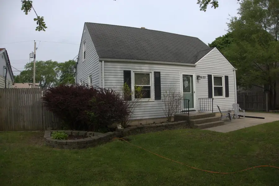 5620 43rd AVENUE, Kenosha, WI 53144 - #2