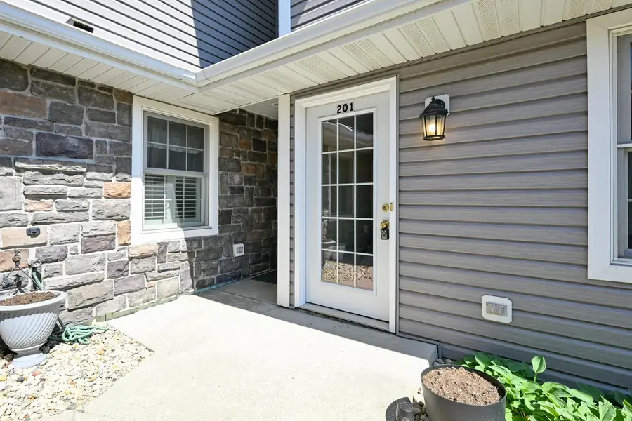208 Potter ROAD #201, Elkhorn, WI 53121 - #2