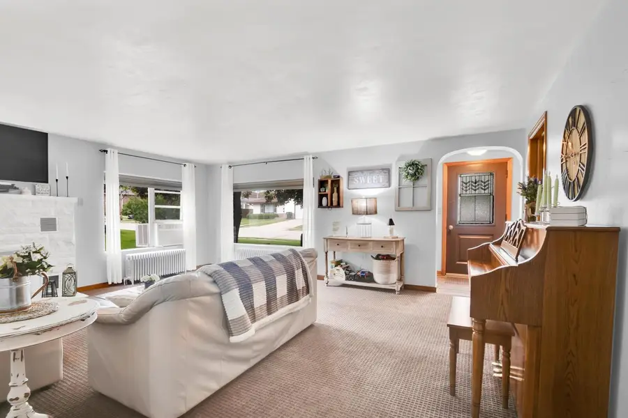 1713 Taylor LANE, West Bend, WI 53090 - #3