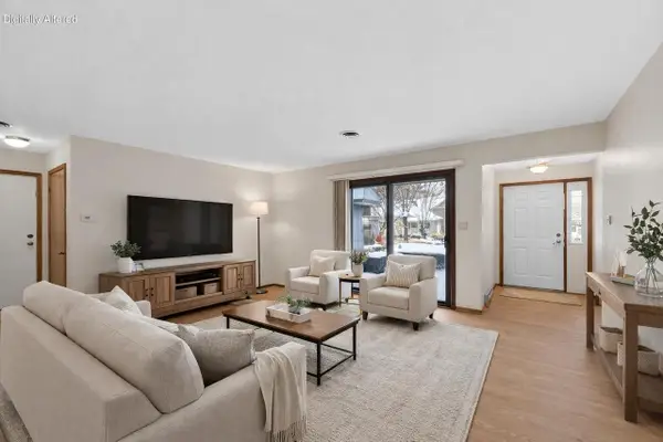 1451 Pheasant Run DRIVE #101, Mount Pleasant, WI 53406