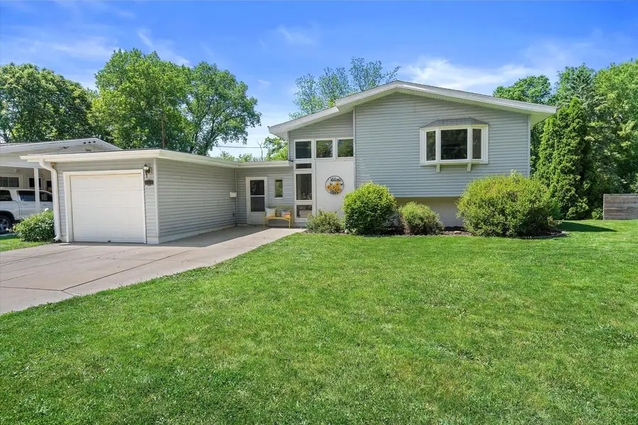 5613 Exeter STREET, Greendale, WI 53129 - #3