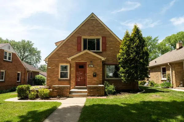 2815 N 88th STREET #2817, Milwaukee, WI 53222