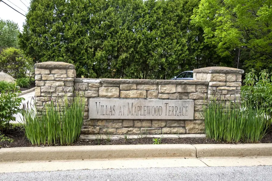 N63W23898 Terrace DRIVE #17, Sussex, WI 53089 - #2