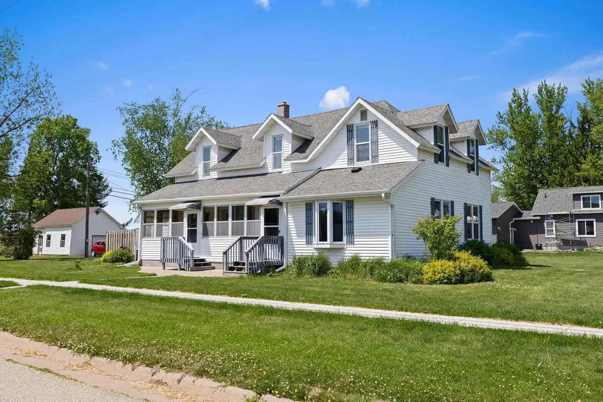201 W Hogg STREET, Melrose, WI 54642 - #1
