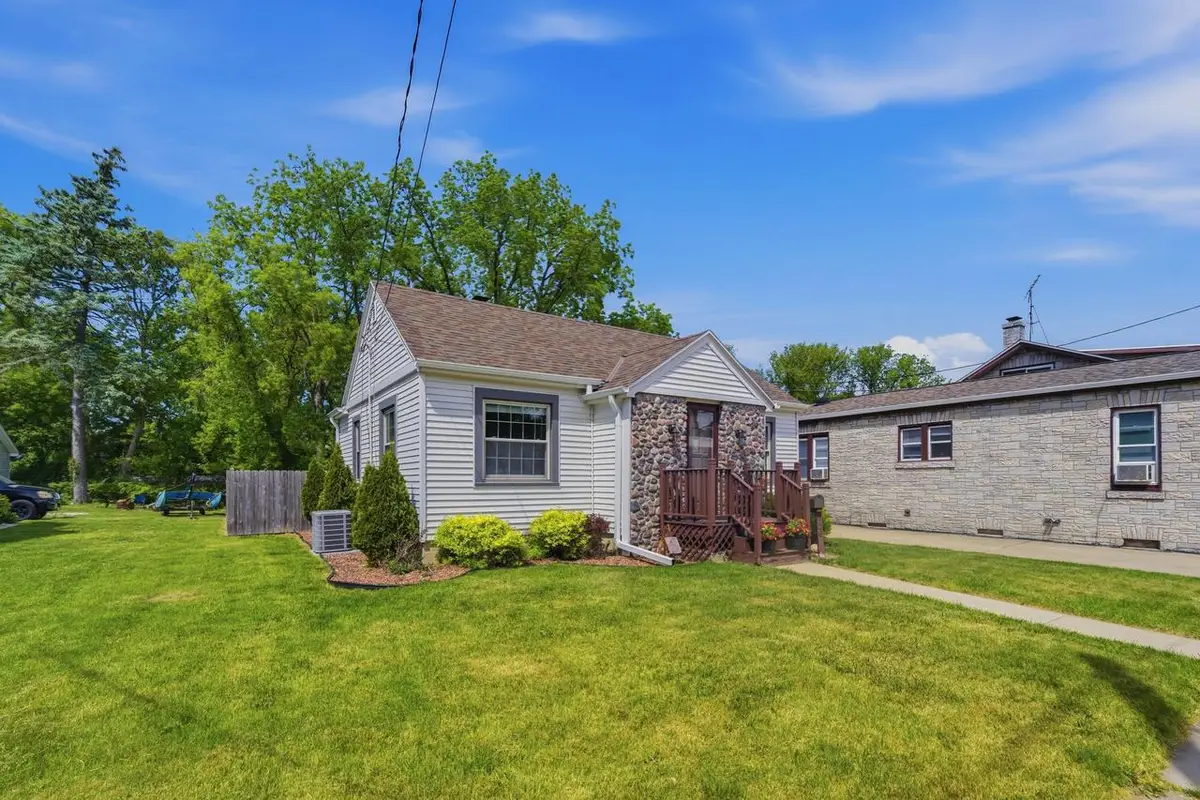 206 W Second STREET, Oconomowoc, WI 53066 - #1