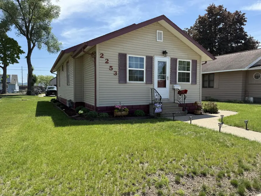 2253 14th STREET S, La Crosse, WI 54601 - #2