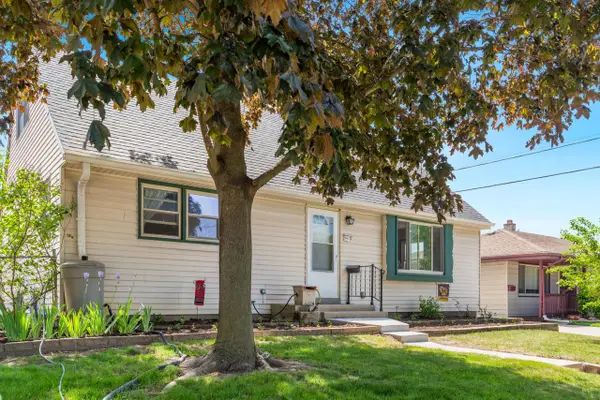 9415 W Arthur AVENUE, West Allis, WI 53227