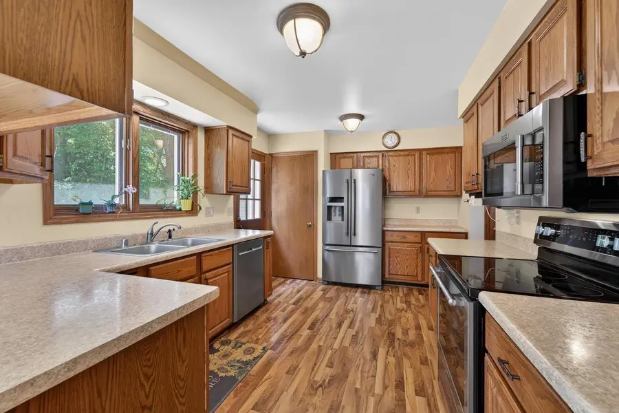 11503 W Layton AVENUE #11501, Greenfield, WI 53228 - #3