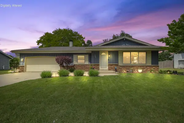 7527 S 73rd STREET, Franklin, WI 53132